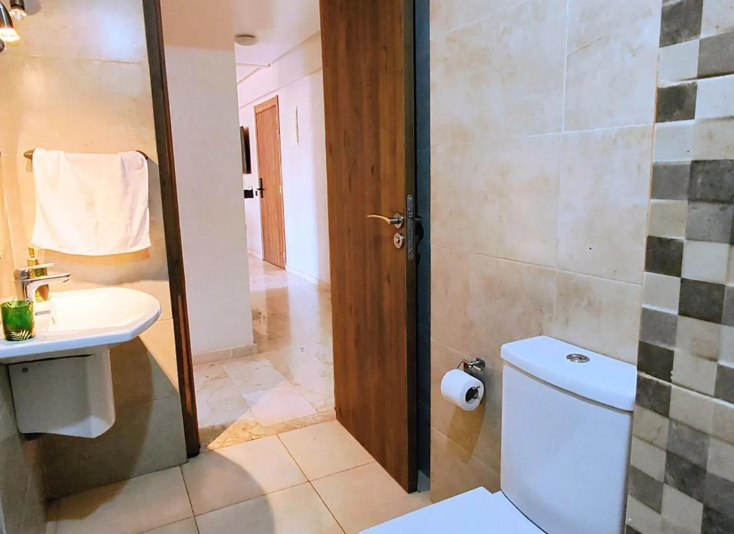 Chic Appartement A Gueliz Avec 2 Chambres & Piscine Marrakesh